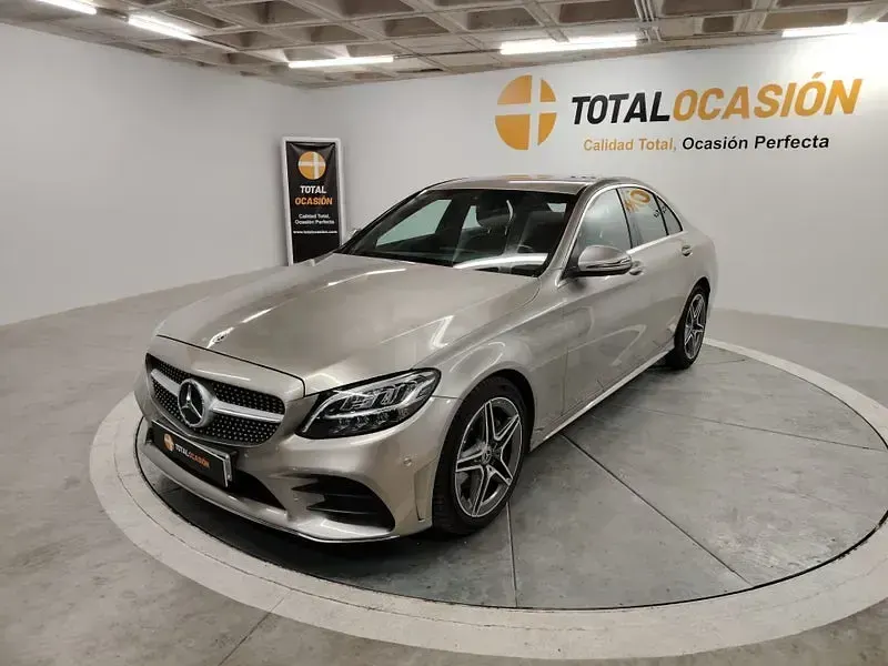Usado Mercedes C200 160 CV (117 kW) 2020 Gris / plata Berlina