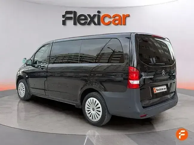 Usado Mercedes Vito 136 CV (100 kW) 2023 Negro Van