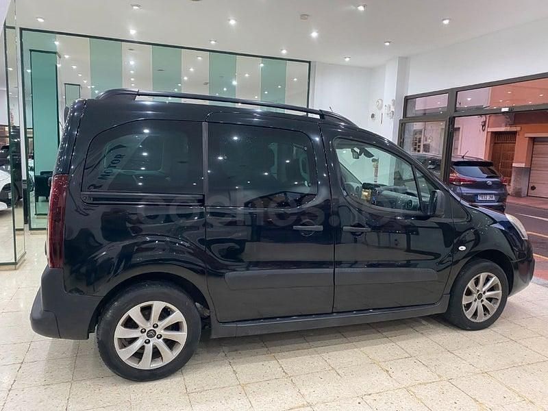 Usado Citroën Berlingo Feel 110 CV (80 kW) 2017 Negro Monovolumen