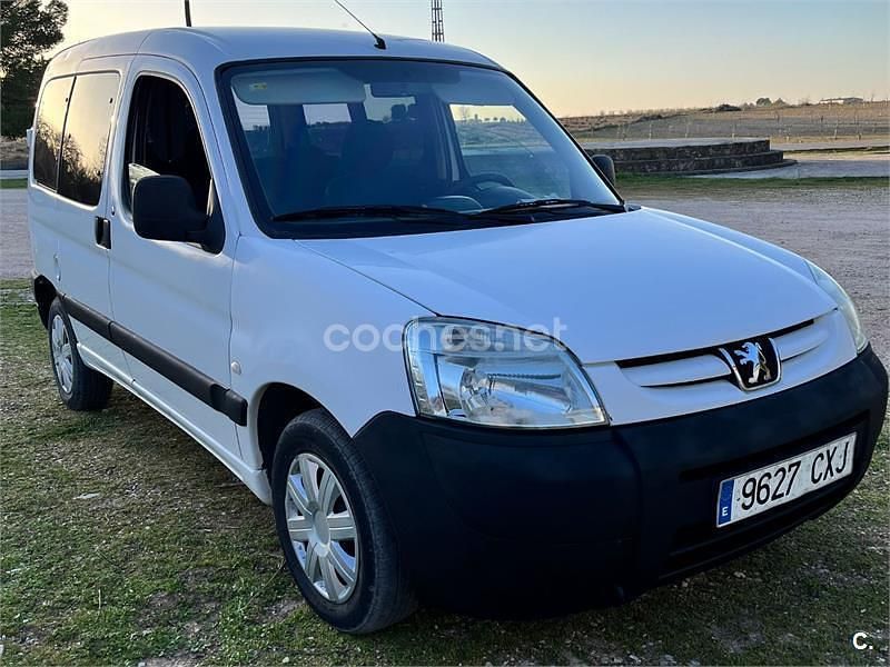 Usado Peugeot Partner Tepee Premium 90 CV (66 kW) 2009 Blanco Monovolumen