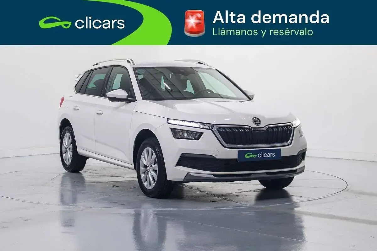 Usado Skoda Kamiq 110 CV (80 kW) 2022 Blanco SUV