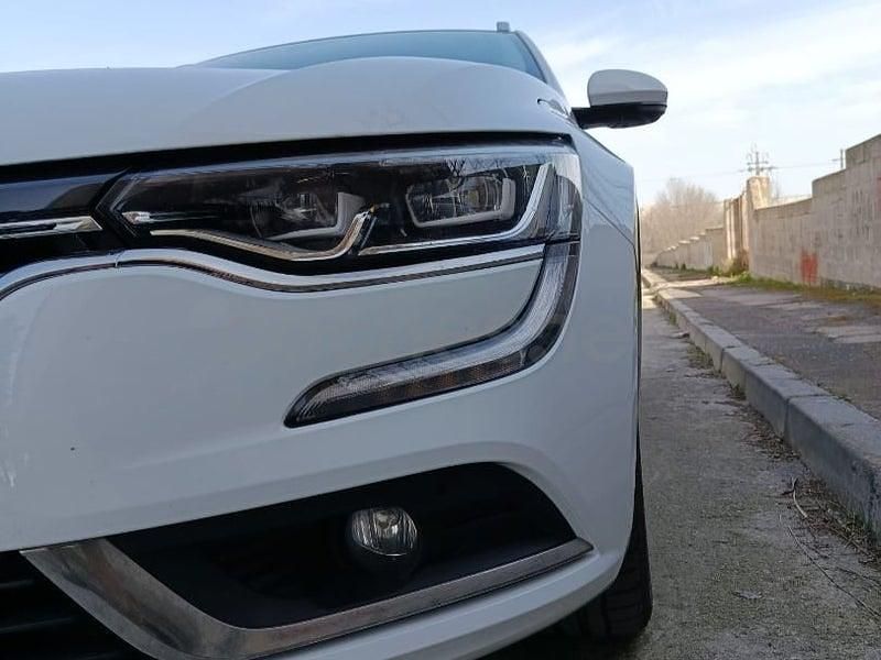 Usado Renault Talisman Zen 160 CV (117 kW) 2019 Blanco Familiar