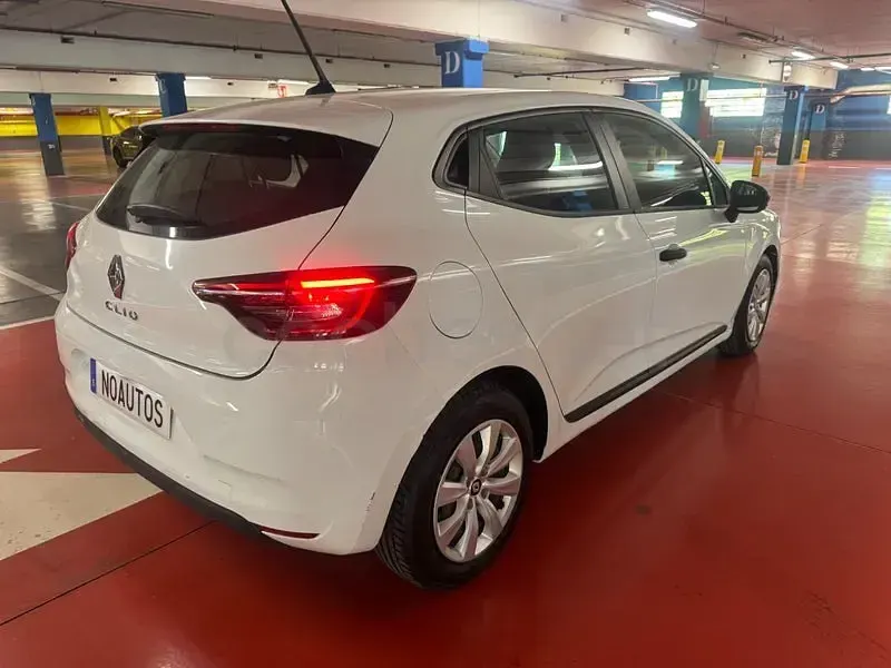 Usado Renault Clio V Intens 85 CV (62 kW) 2020 Blanco Berlina
