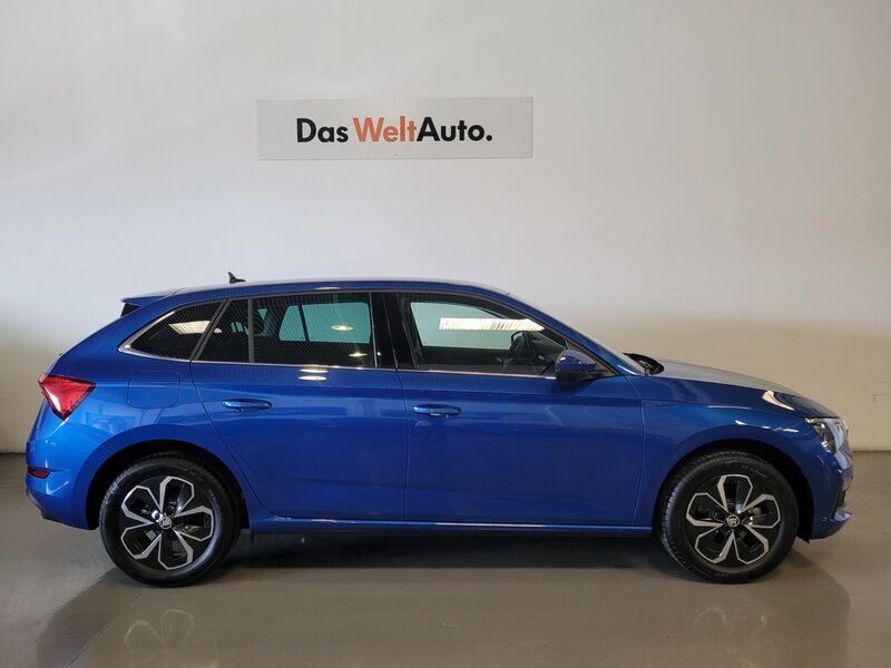 Usado Skoda Scala Ambition 150 CV (110 kW) 2023 Azul Utilitario