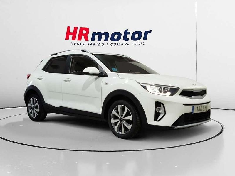 Blanco Usado 2022 Kia Stonic SUV | 13.880 € (Precio justo) - Imagen 1/4