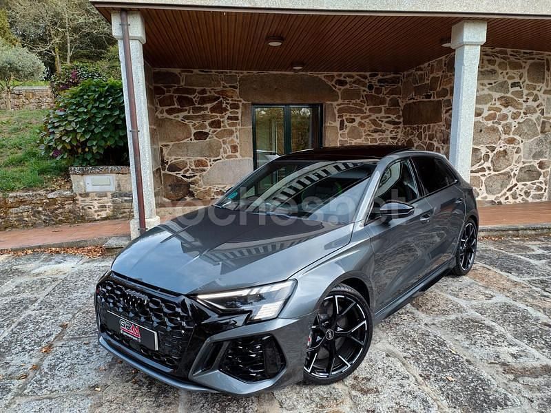 Usado Audi RS3 Ambiente 400 CV (294 kW) 2022 Gris / plata Berlina