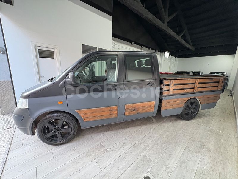 Gris / plata Usado 2005 VW Multivan Monovolumen | 17.950 € (Buen precio) - Imagen 1/4