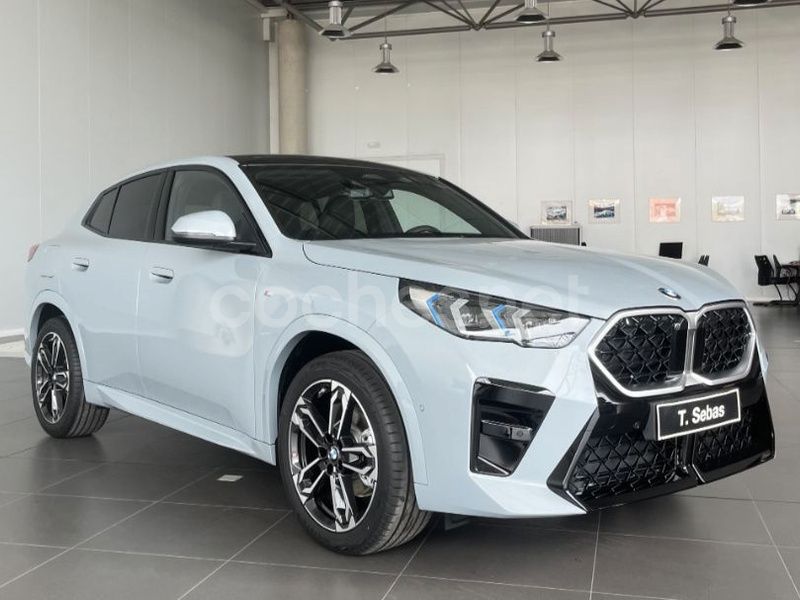Gris / plata Nuevo 2025 BMW X2 SUV | 50.700 € (Un poco caro) - Imagen 1/4