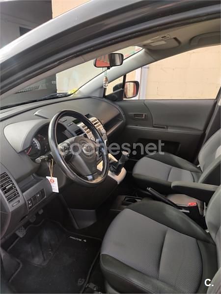 Usado Mazda 5 Active 110 CV (80 kW) 2006 Gris / plata Monovolumen