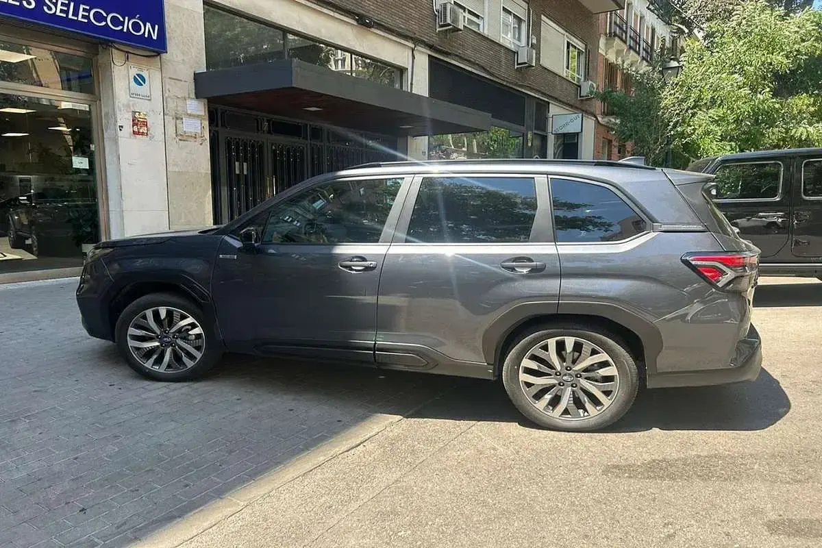 Usado Subaru Forester 152 CV (111 kW) 2026 Gris SUV