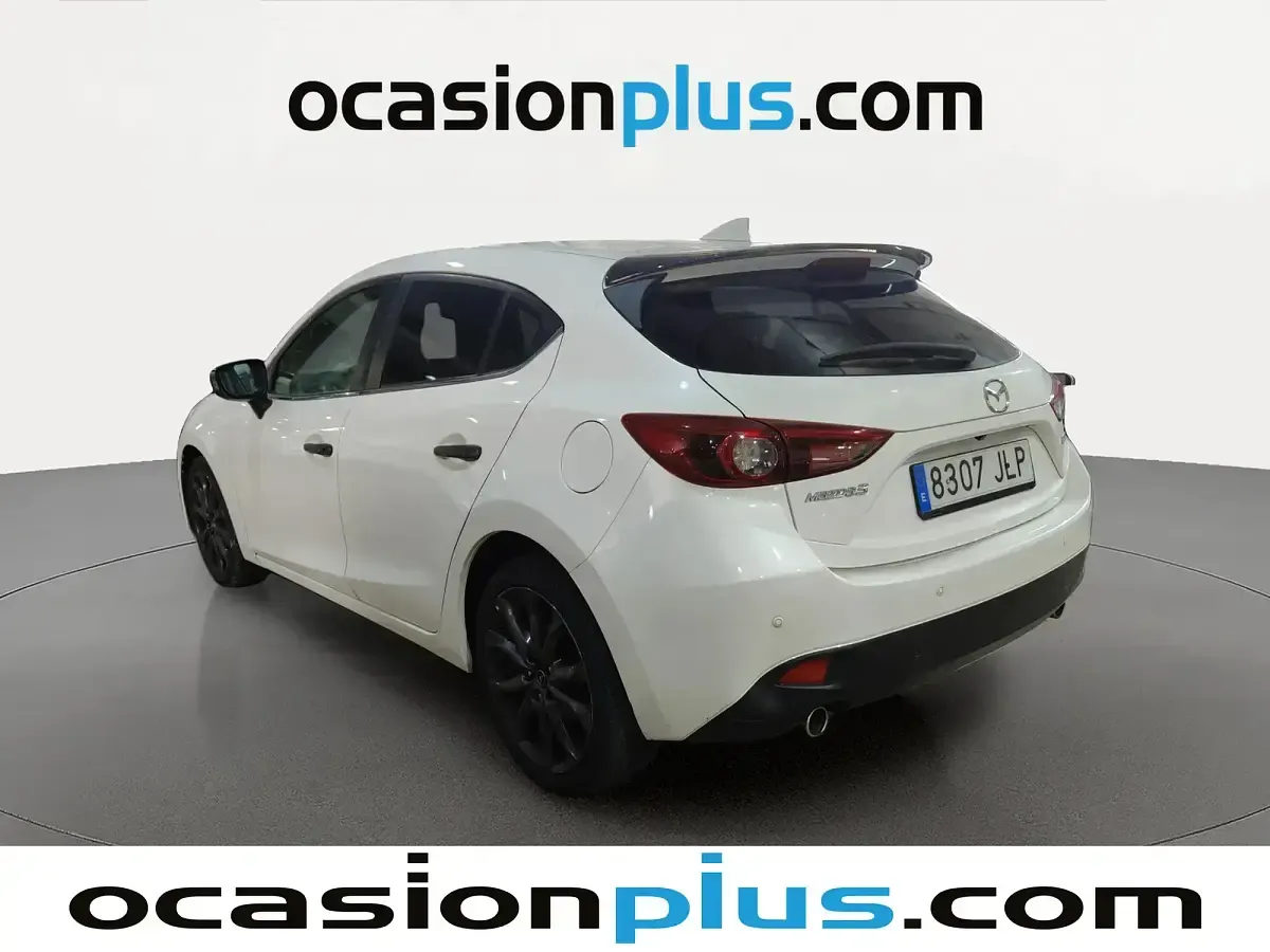 Usado Mazda 3 Luxury 150 CV (110 kW) 2016 Blanco Berlina