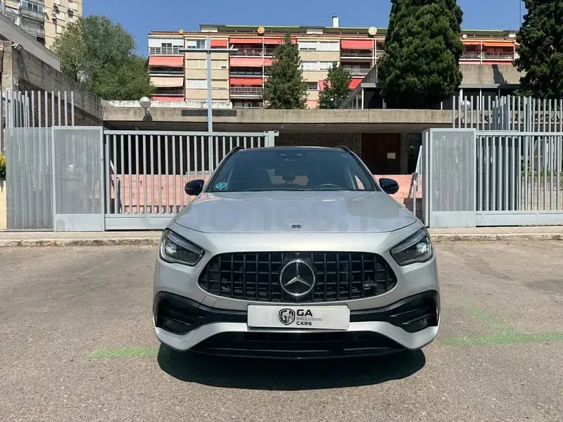 Usado Mercedes GLA35 AMG 306 CV (225 kW) 2022 Gris / plata SUV