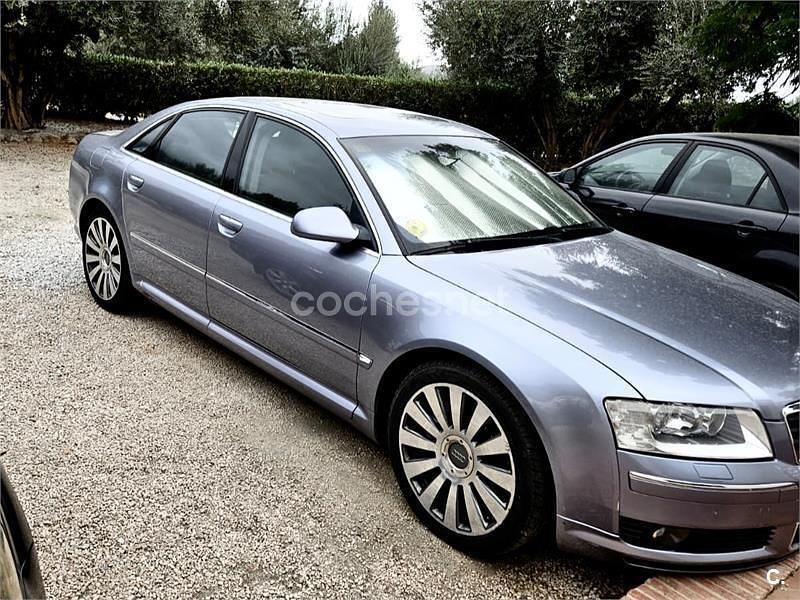 Gris / plata Usado 2003 Audi A8 Berlina | 6700 € (Precio justo) - Imagen 1/4
