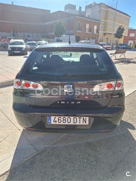 Begagnad Seat Ibiza Fresh 75 HK (55 kW) 2005 Svart Halvkombi