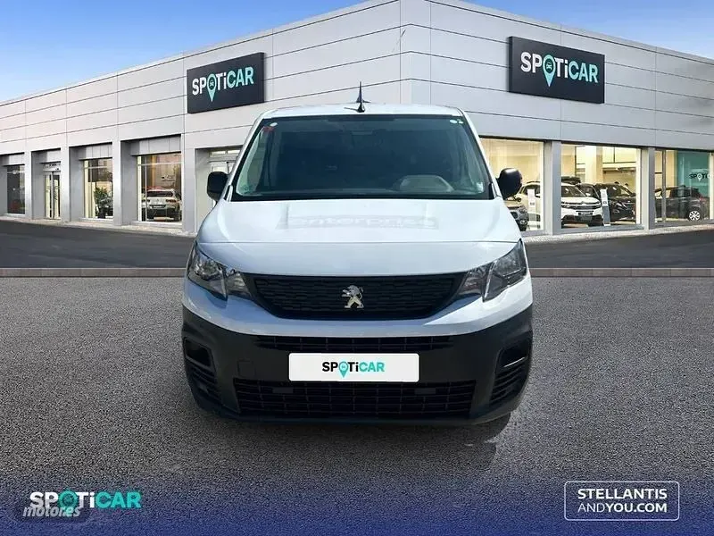 Usado Peugeot Partner 102 CV (75 kW) 2023 Blanco Monovolumen