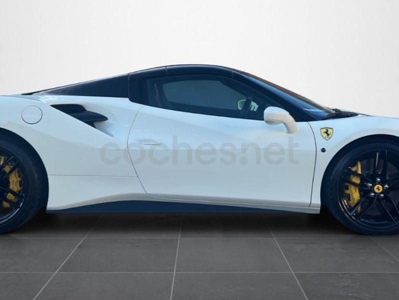 Usado Ferrari 488 670 CV (492 kW) 2015 Blanco Descapotable