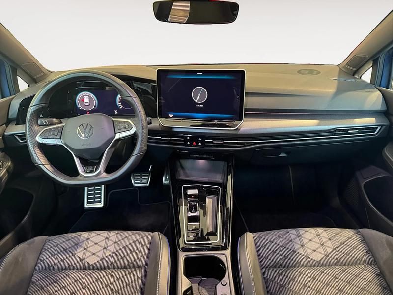 Usado VW Golf VIII R-line 150 CV (110 kW) 2025 Azul