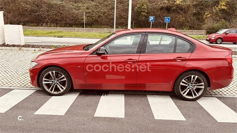 Rojo Usado 2013 BMW 320 Sport Line Berlina | 12.500 € (Precio justo) - Imagen 1/2
