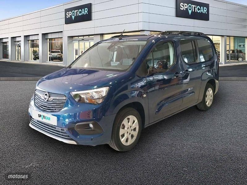 Azul Usado 2023 Opel Combo-e Life Elegance Monovolumen | 33.900 € - Imagen 1/4