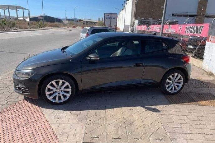 Usado VW Scirocco 140 CV (102 kW) 2009 Marrón Coupe