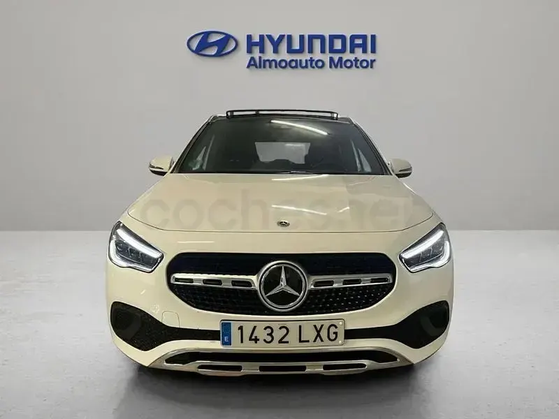 Usado Mercedes GLA200 150 CV (110 kW) 2022 Blanco SUV