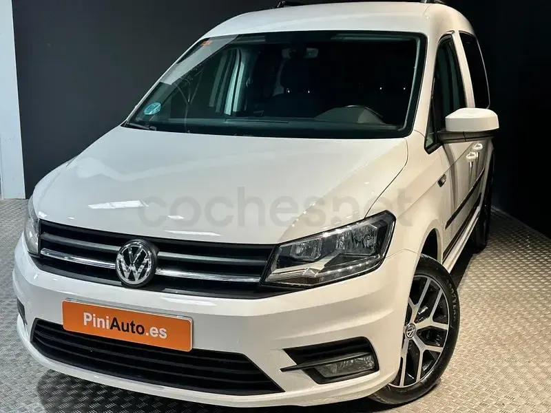 Używany VW Caddy 102 KM (75 kW) 2019 Biały Minivan