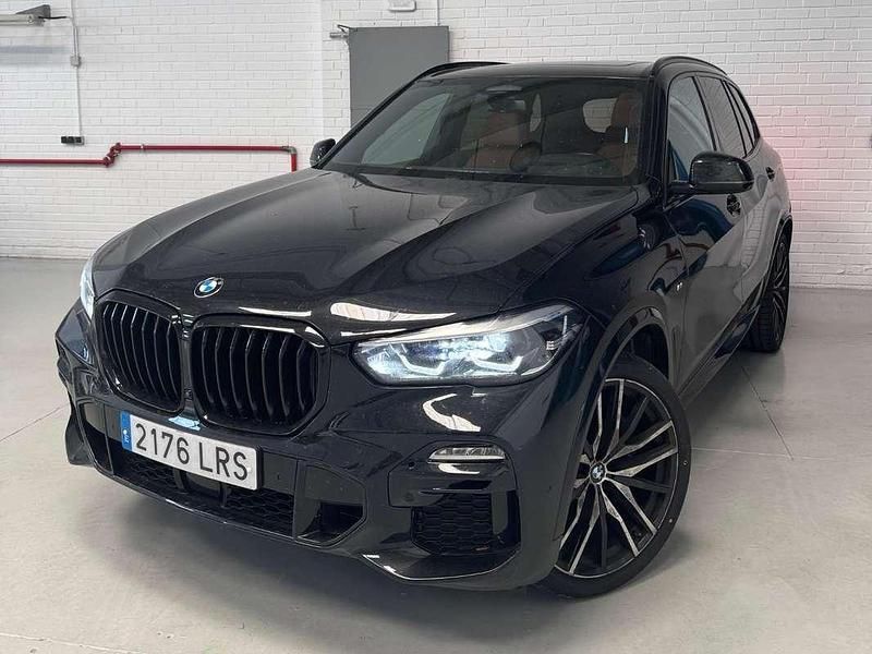 Negro Usado 2021 BMW X5 Comfort Edition SUV | 71.990 € - Imagen 1/4
