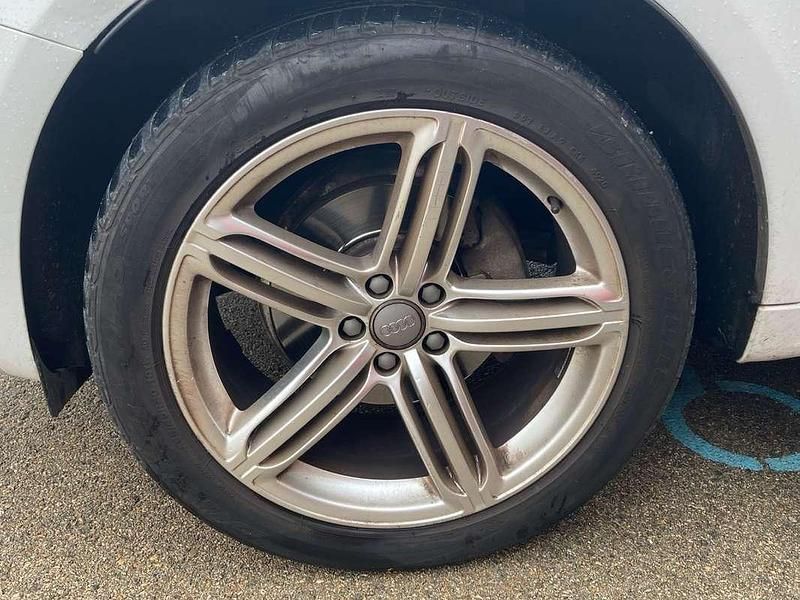 Begagnad Audi Q5 S-Line 170 HK (125 kW) 2010 Vit SUV