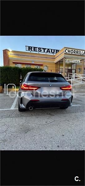 Usado BMW 118 136 CV (100 kW) 2022 Gris / plata Utilitario