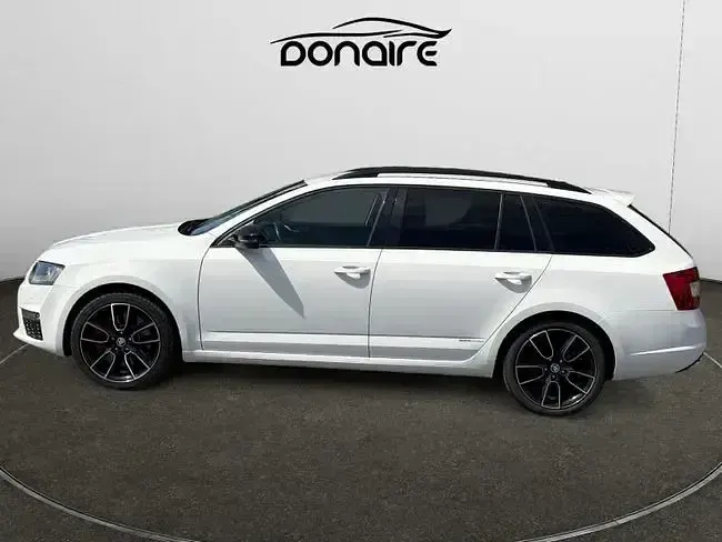 Usado Skoda Octavia RS 184 CV (135 kW) 2014 Blanco Familiar