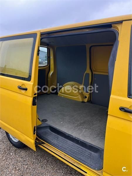 Usado VW T5 Pro 84 CV (61 kW) 2014 Amarillo Van