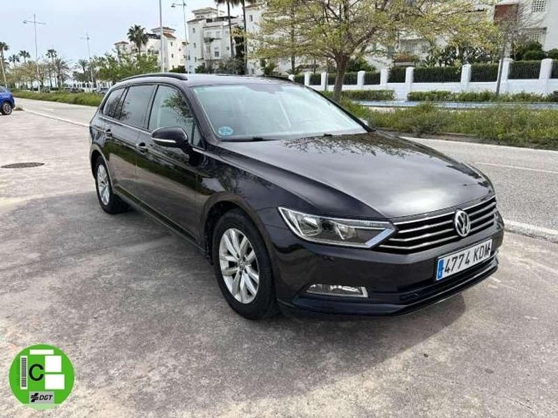 Negro Usado 2018 VW Passat Edition Familiar | 10.500 € (Super precio) - Imagen 1/4