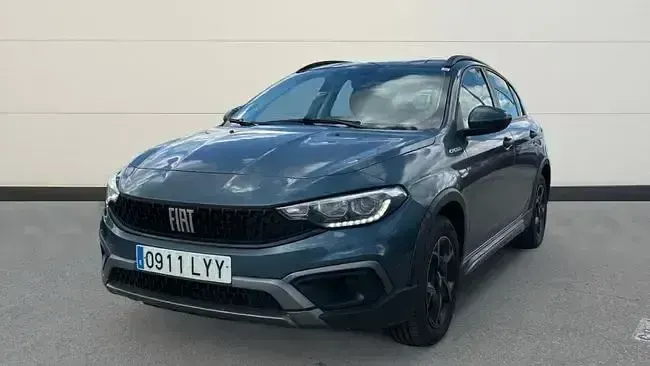 Usado Fiat Tipo Cross 130 CV (95 kW) 2022 Gris