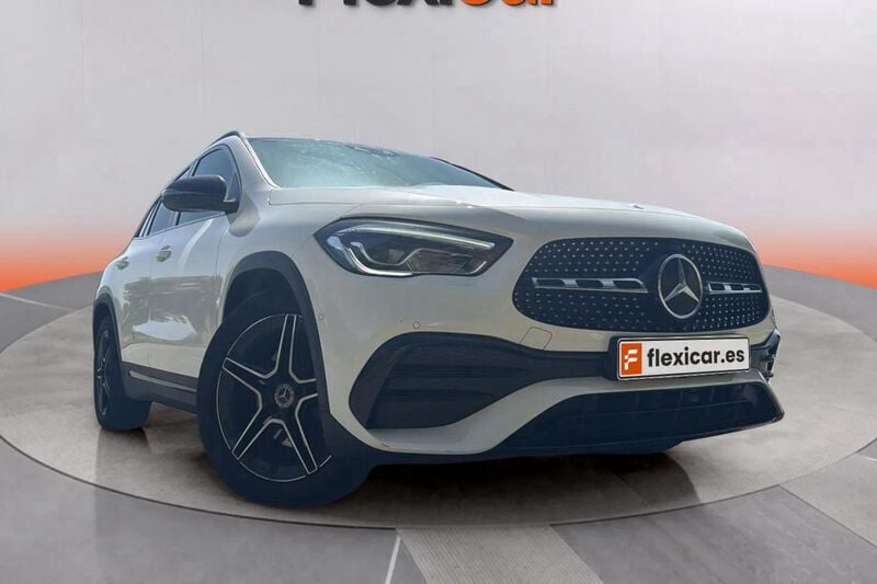 Usado Mercedes GLA200 151 CV (111 kW) 2020 Blanco SUV