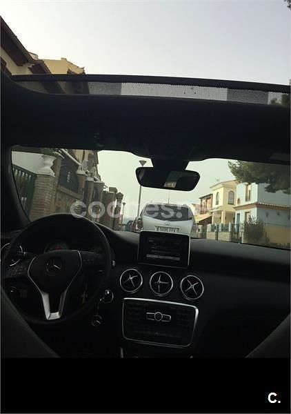 Usado Mercedes A180 Urban 109 CV (80 kW) 2013 Blanco Berlina