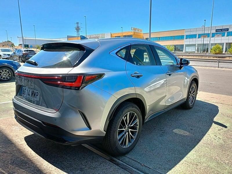 Usado Lexus NX350h 245 CV (180 kW) 2024 Gris SUV