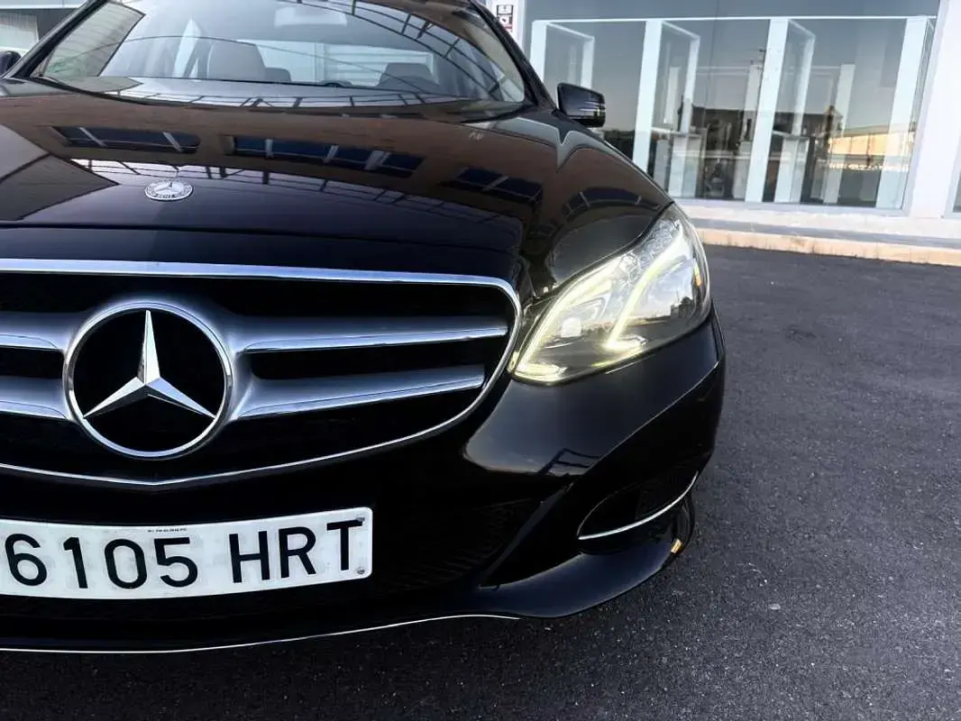 Usado Mercedes E300 Avantgarde 231 CV (169 kW) 2013 Negro Berlina