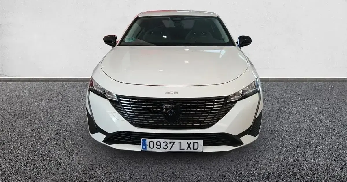 Usado Peugeot 308 Allure 130 CV (95 kW) 2022