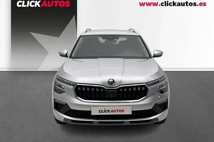 Usado Skoda Kamiq Selection 115 CV (84 kW) 2025 Rojo SUV