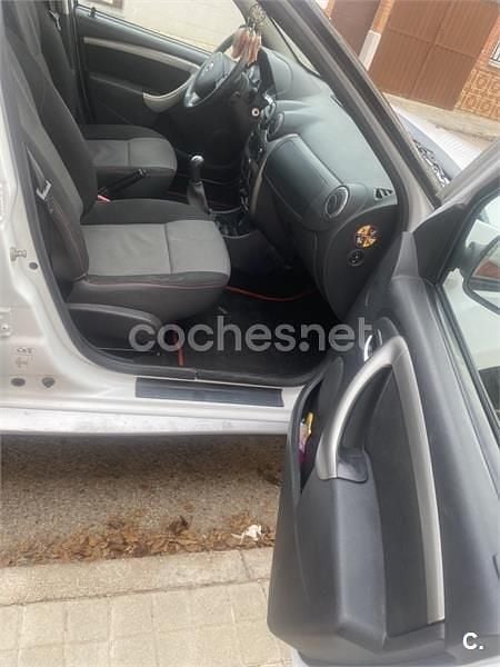 Usado Dacia Duster Ambiance 109 CV (80 kW) 2013 Blanco SUV