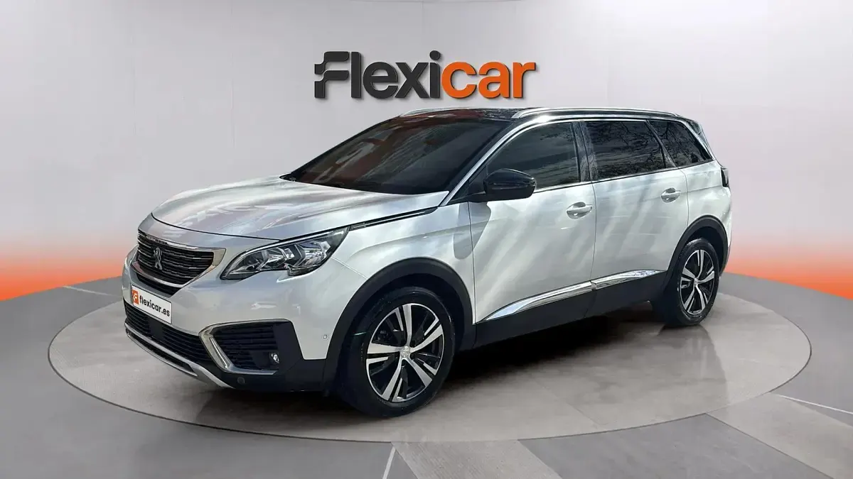 Usado Peugeot 5008 Allure 131 CV (96 kW) 2018 Blanco SUV