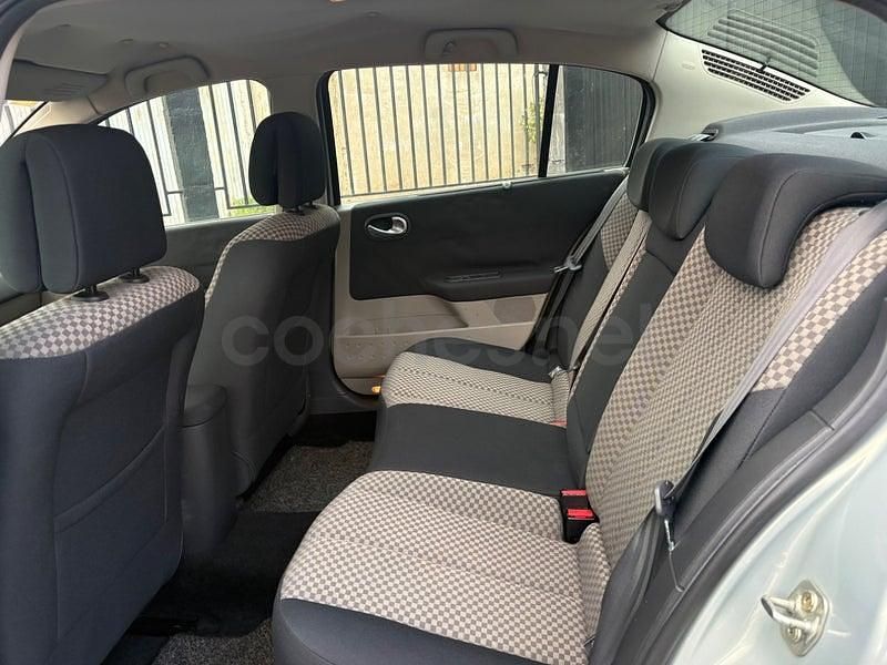 Usado Renault Mégane II Privilege 115 CV (84 kW) 2004 Gris / plata Berlina