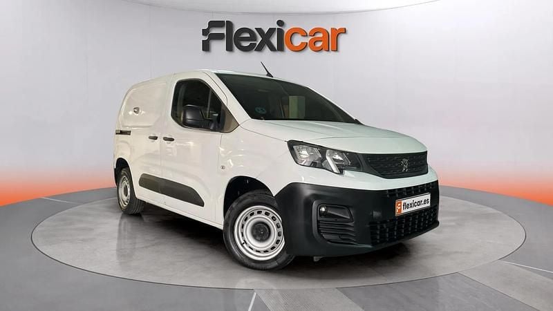 Usado Peugeot Partner 102 CV (75 kW) 2021 Blanco Monovolumen