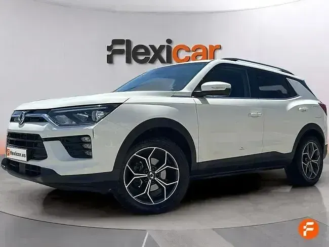 Usado SsangYong Korando 149 CV (109 kW) 2024 Blanco SUV