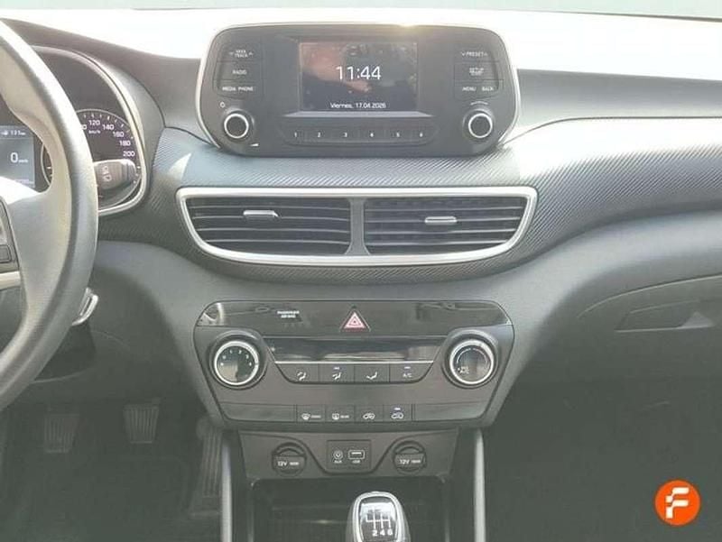Usado Hyundai Tucson 132 HP (97 kW) 2019 Azul SUV