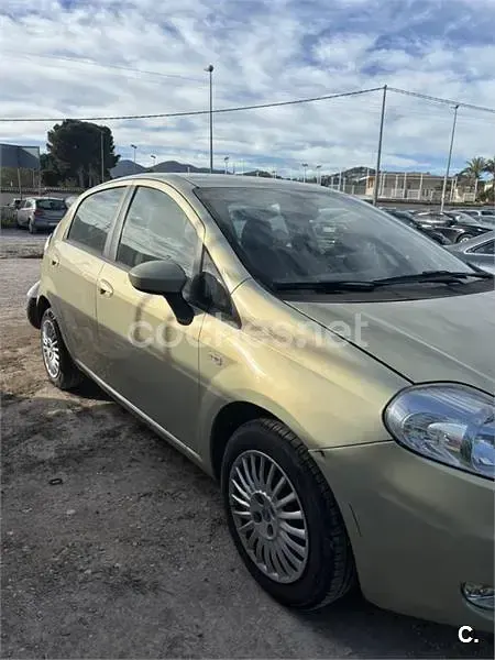 Käytetty Fiat Punto Classica 60 HP (44 kW) 2006 Peessi Viistoperä