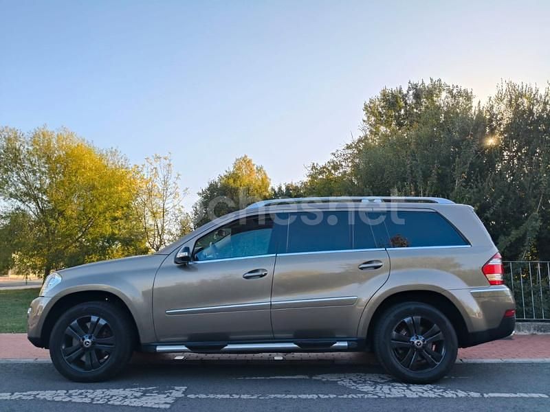 Gris / plata Usado 2009 Mercedes GL320 SUV | 19.999 € - Imagen 1/4