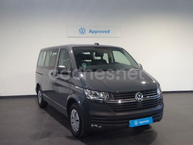 Gris / plata Usado 2024 VW Caravelle Monovolumen | 40.900 € (Un poco caro) - Imagen 1/4
