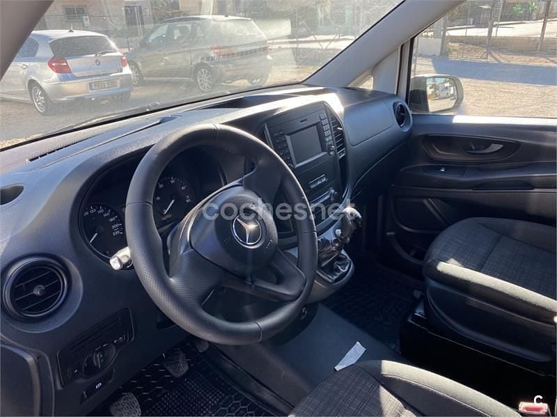 Usado Mercedes Vito Marco Polo 88 CV (64 kW) 2016 Blanco Van