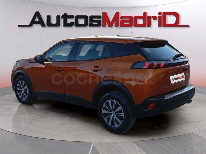 Usado Peugeot 2008 Active 110 CV (80 kW) 2021 Naranja SUV